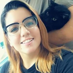 Meet your Posher, Cassandra